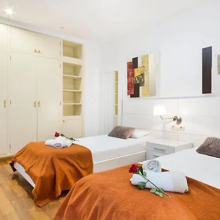 Central And Elegant 4 Bedroom By Placa Catalunya Barcelona Exterior photo