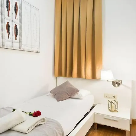 Central And Elegant 4 Bedroom By Placa Catalunya Barcelona Exterior photo